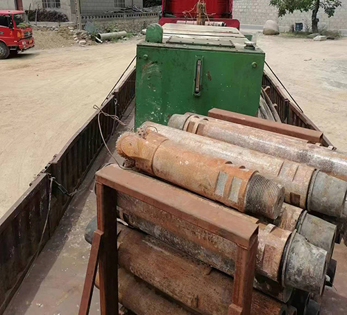 青海水电站抽排水孔反井钻机施工